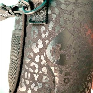 Leopard Hydrojug sleeve